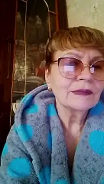 Snapshot of SophieBurns chatting on April 21, 10:54 am SophieBurns online show from April 21, 10:54 am
