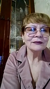 Snapshot of SophieBurns chatting on May 10, 11:59 am SophieBurns online show from May 10, 11:59 am