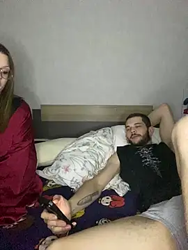 Snapshot of Couple_duo25 chatting on February 7, 10:13 pm Couple duo25 online show from February 7, 10:13 pm