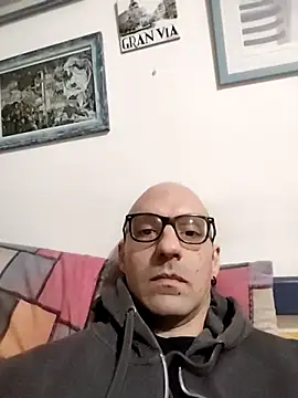 manutomx online show from February 5, 8:57 pm