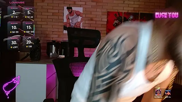 Snapshot of dave_wolf7 chatting on March 8, 9:40 pm dave wolf7 online show from March 8, 9:40 pm