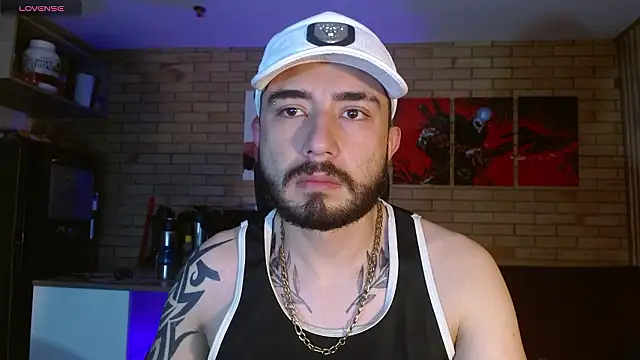 Snapshot of dave_wolf7 chatting on March 15, 6:08 am dave wolf7 online show from March 15, 6:08 am