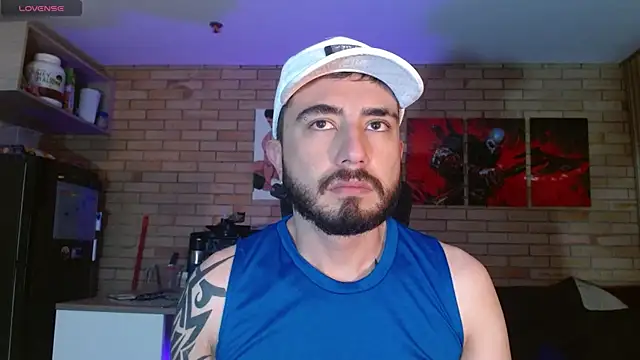 Snapshot of dave_wolf7 chatting on March 17, 6:06 am dave wolf7 online show from March 17, 6:06 am