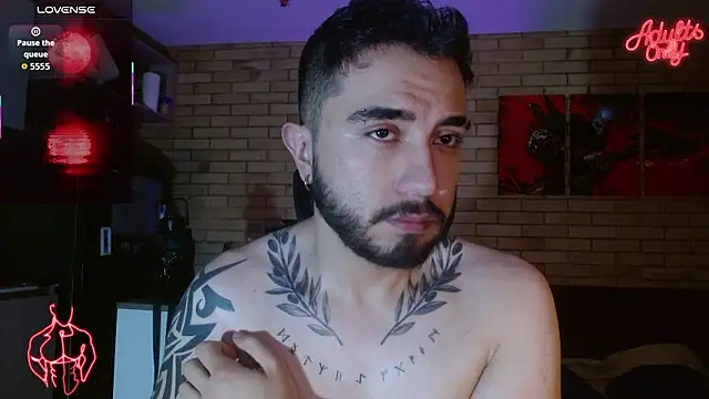 Snapshot of dave_wolf7 chatting on March 26, 6:08 am dave wolf7 online show from March 26, 6:08 am