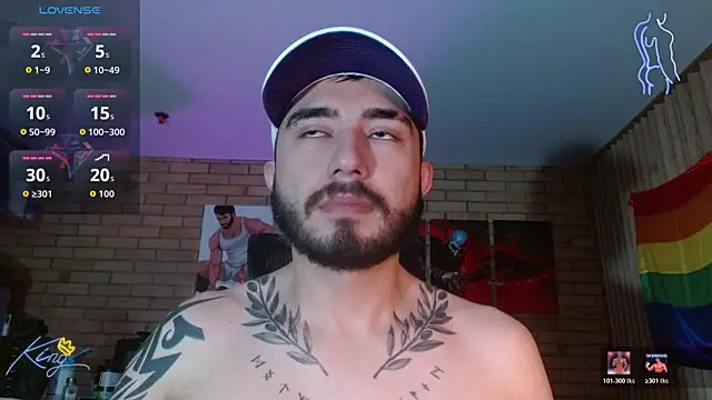 Snapshot of dave_wolf7 chatting on April 4, 9:40 am dave wolf7 online show from April 4, 9:40 am