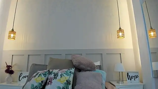 Jenya Colins online show from February 10, 5:17 pm