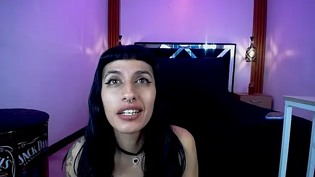 FRANCESCA LOVE  online show from February 26, 1:43 pm