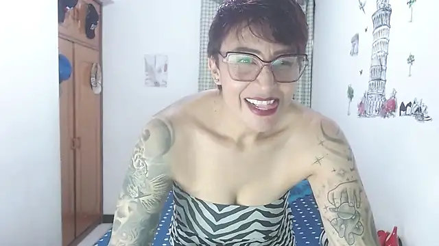 Charlotte gray  online show from May 10, 8:36 pm