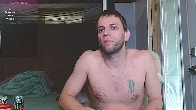 cguffey2284 online show from May 6, 10:59 pm