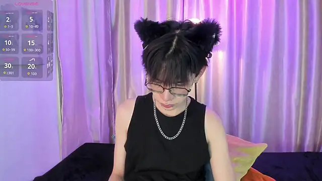 Demian Hush online show from May 15, 3:35 am
