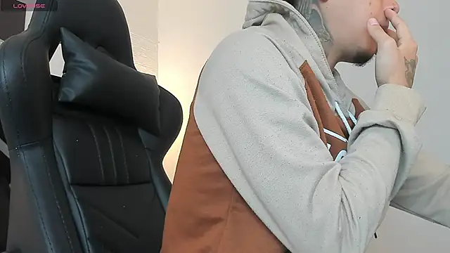 iamdaiker online show from February 16, 10:22 am