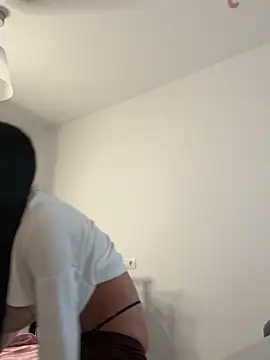 VivienDiamond online show from February 12, 5:35 am