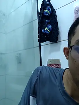 MOREN044 online show from March 22, 10:57 pm