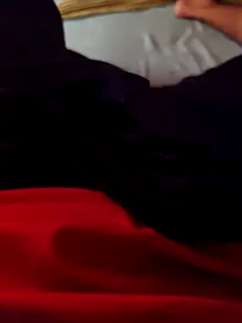 MOREN044 online show from March 25, 4:57 pm