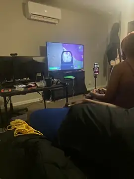 Snapshot of PSlayer30 chatting on February 14, 11:56 pm PSlayer30 online show from February 14, 11:56 pm