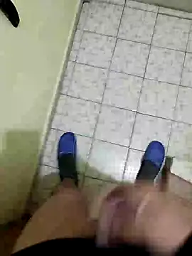 Snapshot of ivanverga14cm chatting on February 24, 6:11 am ivanverga14cm online show from February 24, 6:11 am