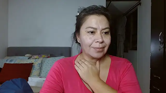 Snapshot of Karo_sexy chatting on February 15, 11:25 pm Karo sexy online show from February 15, 11:25 pm