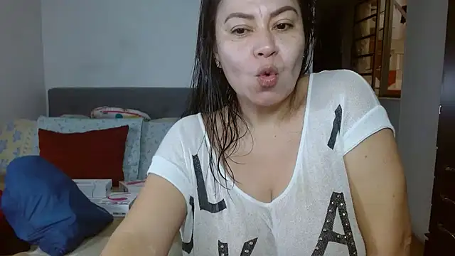 Snapshot of Karo_sexy chatting on March 9, 7:37 pm Karo sexy online show from March 9, 7:37 pm
