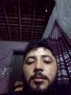 Snapshot of Frederico3302 chatting on April 22, 7:33 am Frederico3302 online show from April 22, 7:33 am