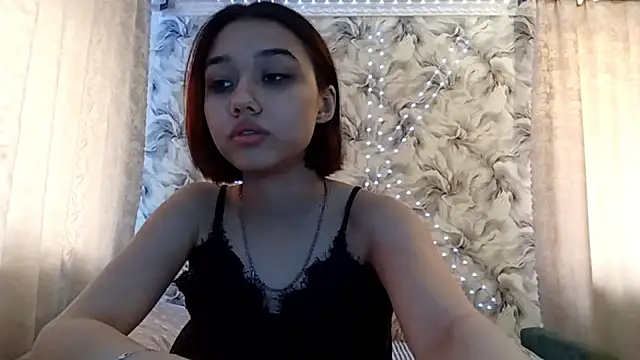 AnnettaBelsito online show from April 1, 1:01 pm