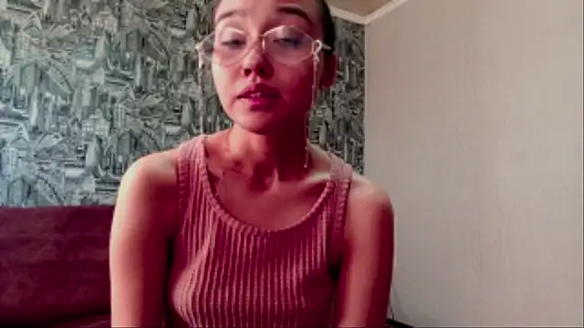 AnnettaBelsito online show from May 13, 12:02 pm