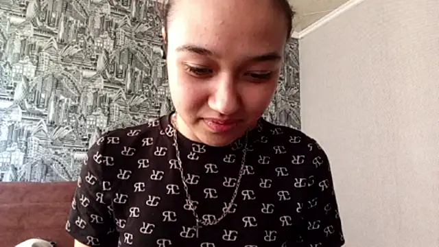 AnnettaBelsito online show from May 15, 12:12 pm