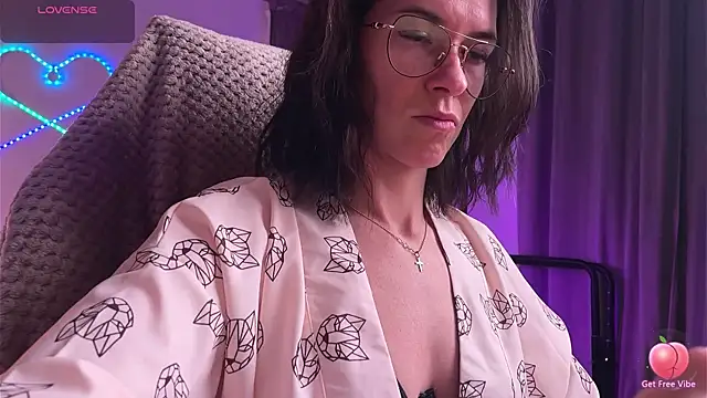 Katy Kar online show from April 2, 7:22 pm