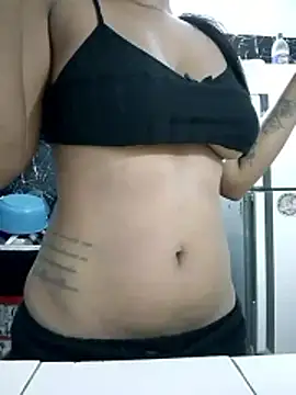 Snapshot of Zoe_Renata chatting on April 18, 10:19 am Zoe Renata online show from April 18, 10:19 am
