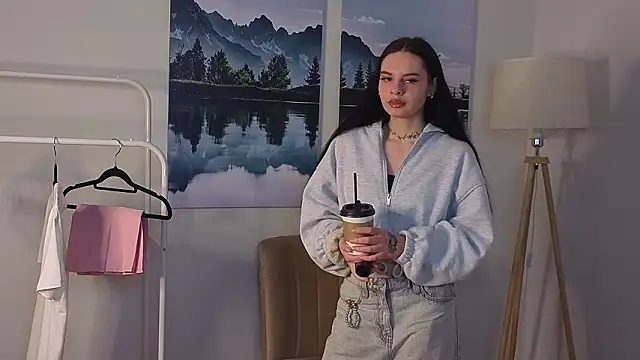 Snapshot of ClaritaBillard chatting on February 8, 9:13 am ClaritaBillard online show from February 8, 9:13 am