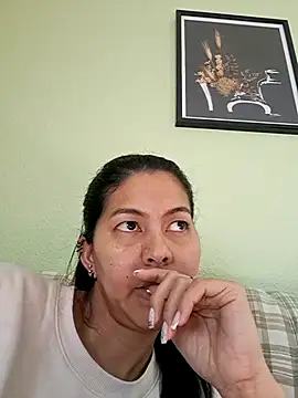 Snapshot of ZeforAitanna chatting on March 22, 3:15 pm ZeforAitanna online show from March 22, 3:15 pm