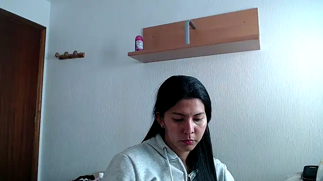 Snapshot of ZeforAitanna chatting on March 30, 1:34 pm ZeforAitanna online show from March 30, 1:34 pm