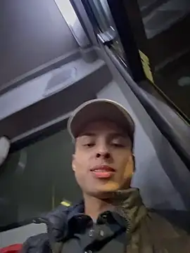 Eros lee online show from March 11, 3:45 am