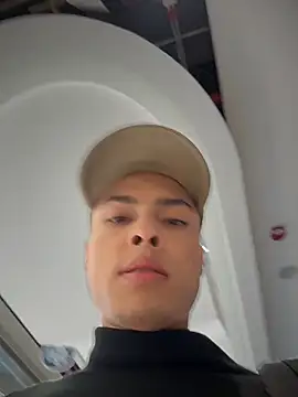 Eros lee online show from April 3, 4:38 pm