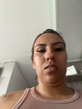 olivia velvett online show from May 7, 1:27 pm