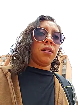 Snapshot of Camila_Lopez1 chatting on April 29, 4:33 pm Camila Lopez1 online show from April 29, 4:33 pm