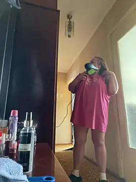 Snapshot of Mommy-girl-Lola chatting on March 25, 10:10 am Mommy-girl-Lola online show from March 25, 10:10 am