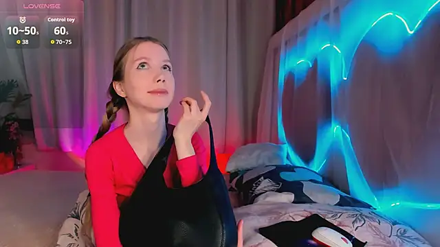 lada2k4 online show from March 19, 5:44 am