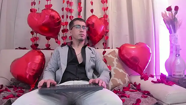 Tommas Jhonson online show from February 14, 3:47 am