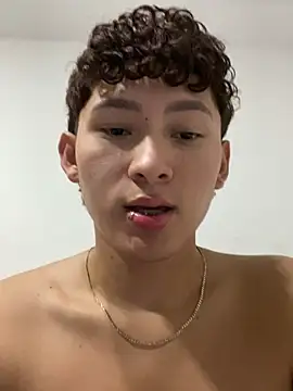 Snapshot of Andy_sunn chatting on February 14, 5:15 am Andy sunn online show from February 14, 5:15 am