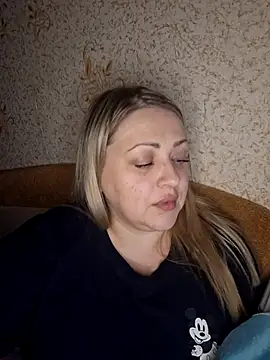 Luna-Secret online show from February 8, 6:44 pm