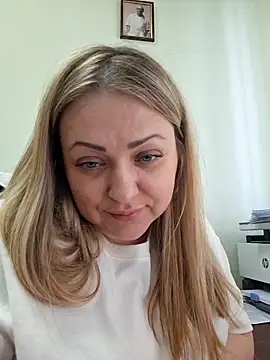 Luna-Secret online show from February 20, 2:17 pm