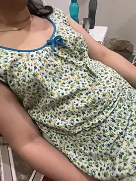 unicornbabe23 online show from May 13, 10:17 pm