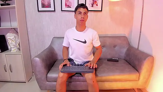 AnyelMiller online show from February 11, 4:06 am