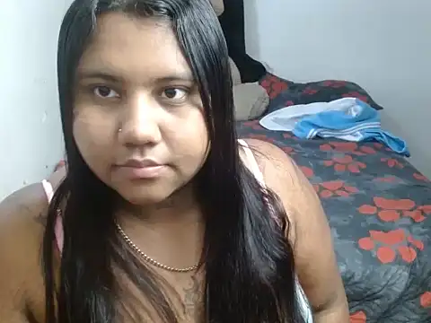 Snapshot of naomyandpablot chatting on March 5, 2:40 am naomyandpablot online show from March 5, 2:40 am