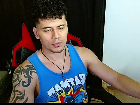 Logan0626 online show from February 6, 11:08 pm