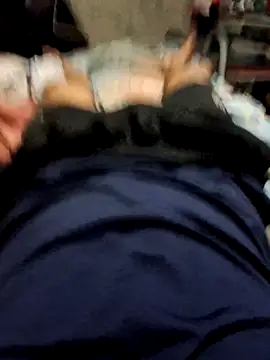 Snapshot of ReizinhoOh chatting on February 10, 12:59 am ReizinhoOh online show from February 10, 12:59 am