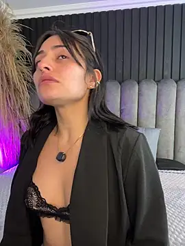Nanda vixen  online show from May 13, 11:33 pm