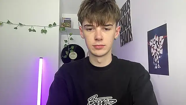 YourMilkyGuy online show from April 5, 4:59 pm