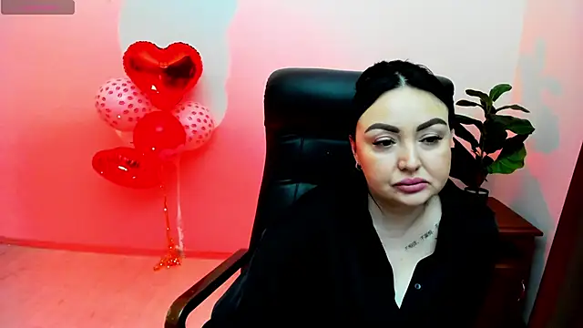 MilaVis online show from February 11, 2:44 pm