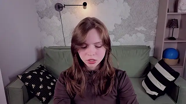 Snapshot of LesleySky chatting on March 7, 8:39 pm LesleySky online show from March 7, 8:39 pm